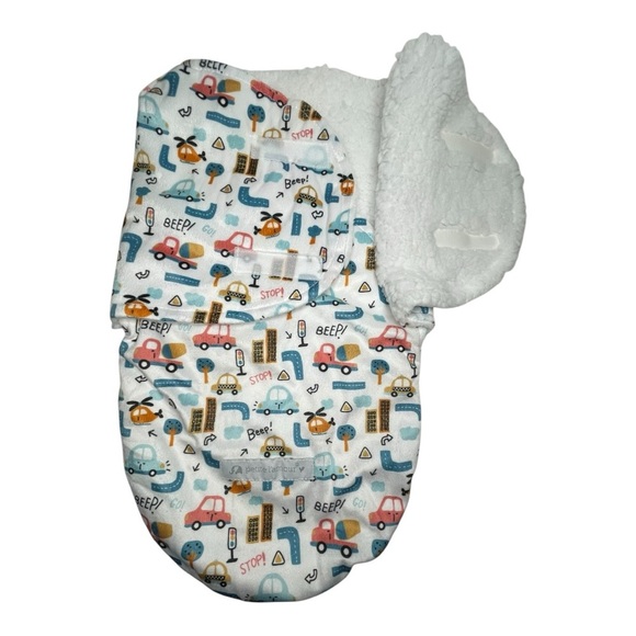 Petite L'Amour Baby super soft swaddle sack Cars Trucks
O+months - Picture 2 of 6